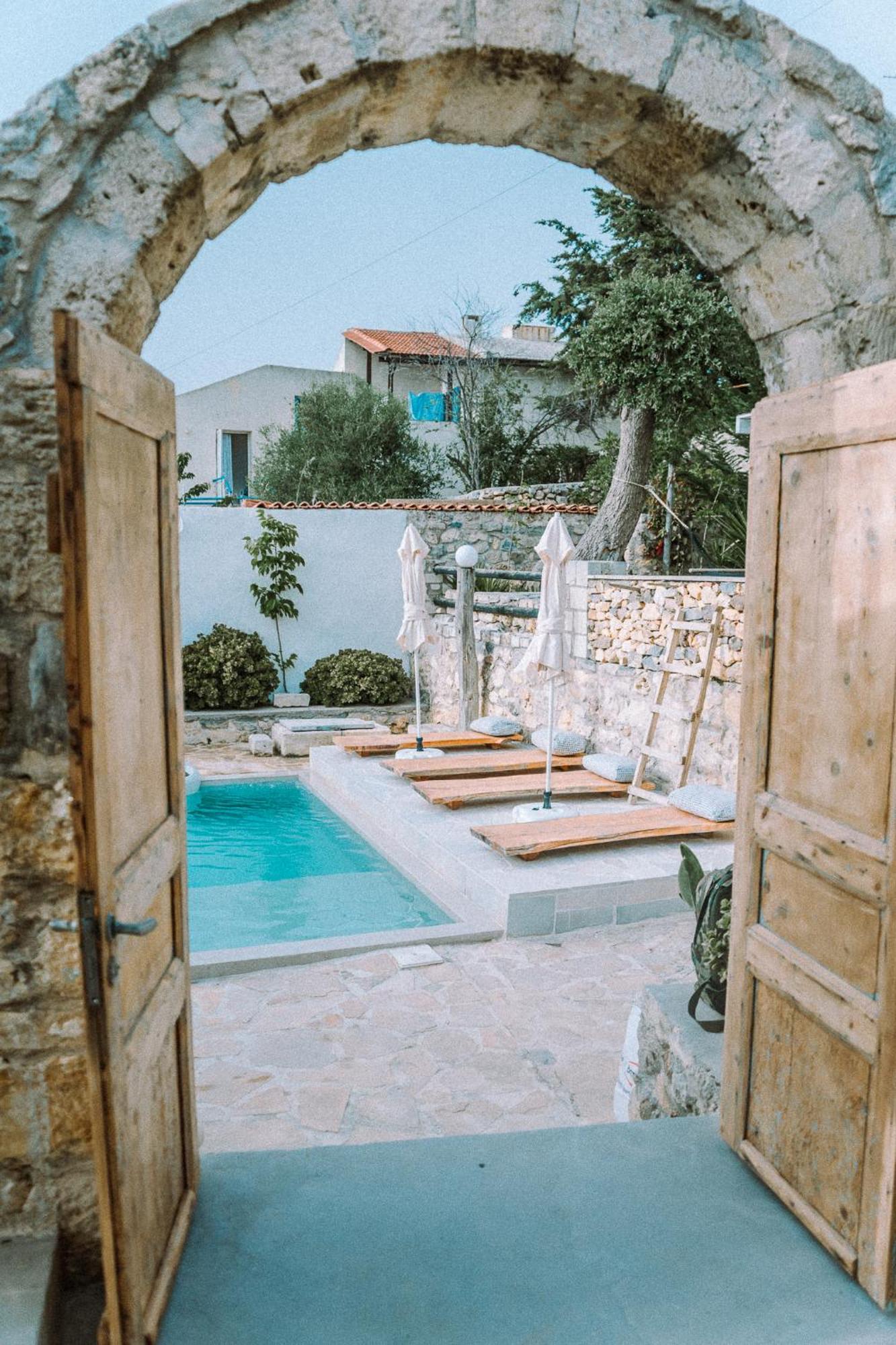 Villa Antonia'S Stonebuilt Mansion With A Private Pool Arménoi Exterior foto