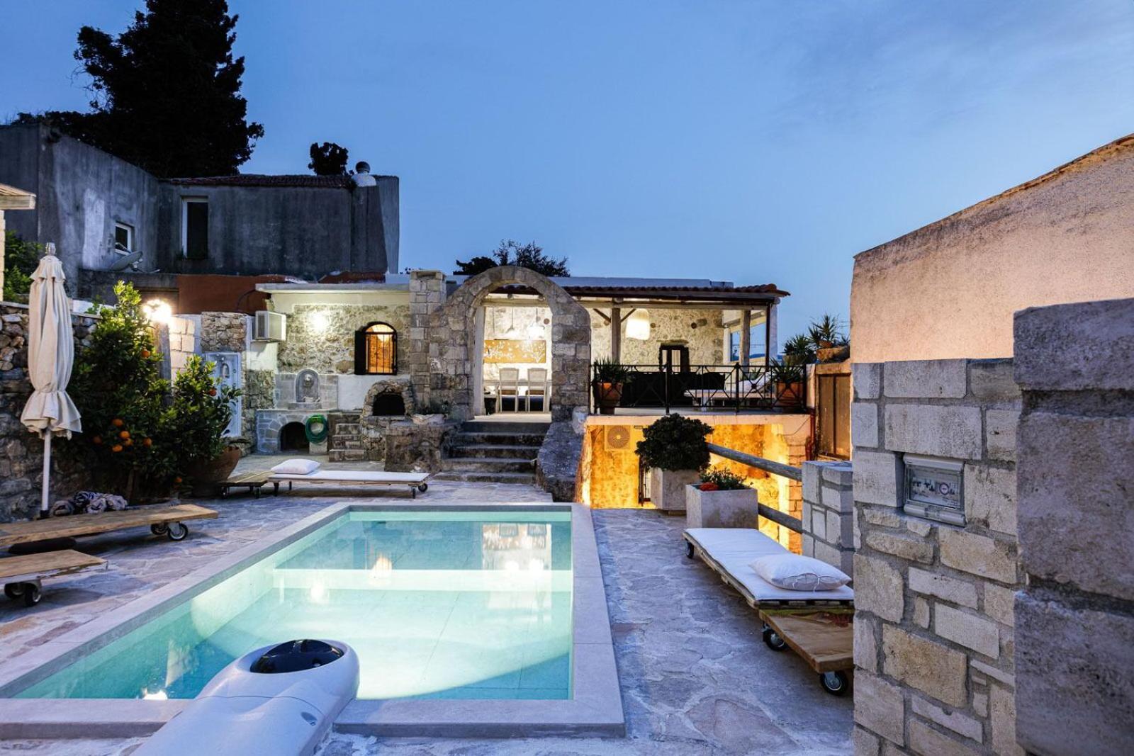 Villa Antonia'S Stonebuilt Mansion With A Private Pool Arménoi Exterior foto